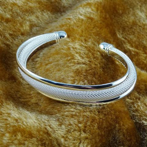 925 Silver Dreamlike Bangle Bracelet