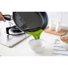 Load image into Gallery viewer, Kitchen Gadget Silicone Slip On Pour Spout